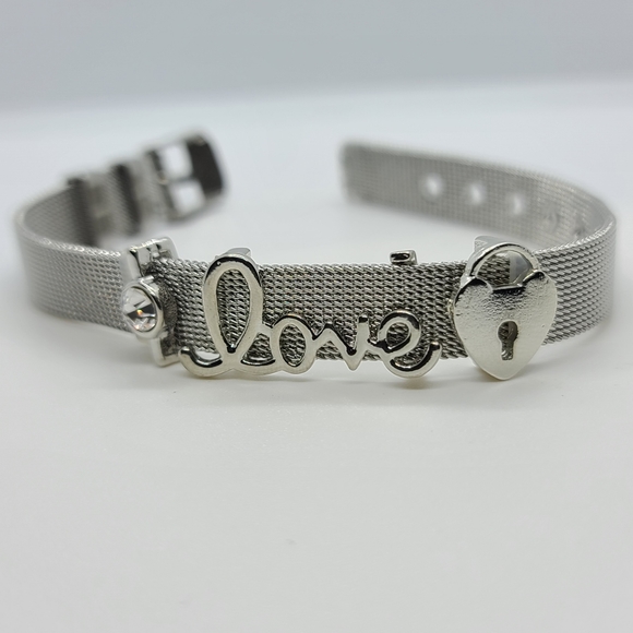 Bracelets - Picture 6 of 8